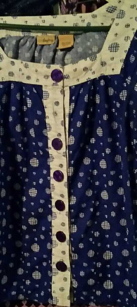 Blue and white short sleeve shirt